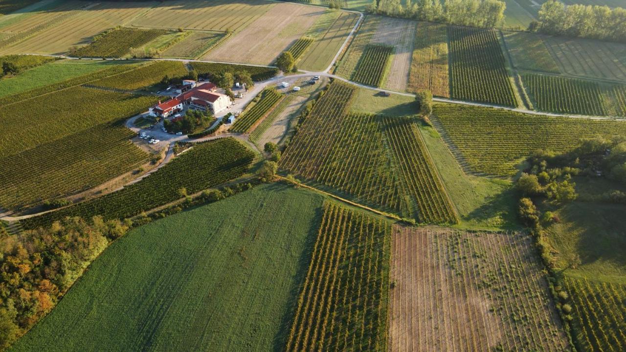 Posestvo Rouna - Winery And Apartments فيبافا المظهر الخارجي الصورة